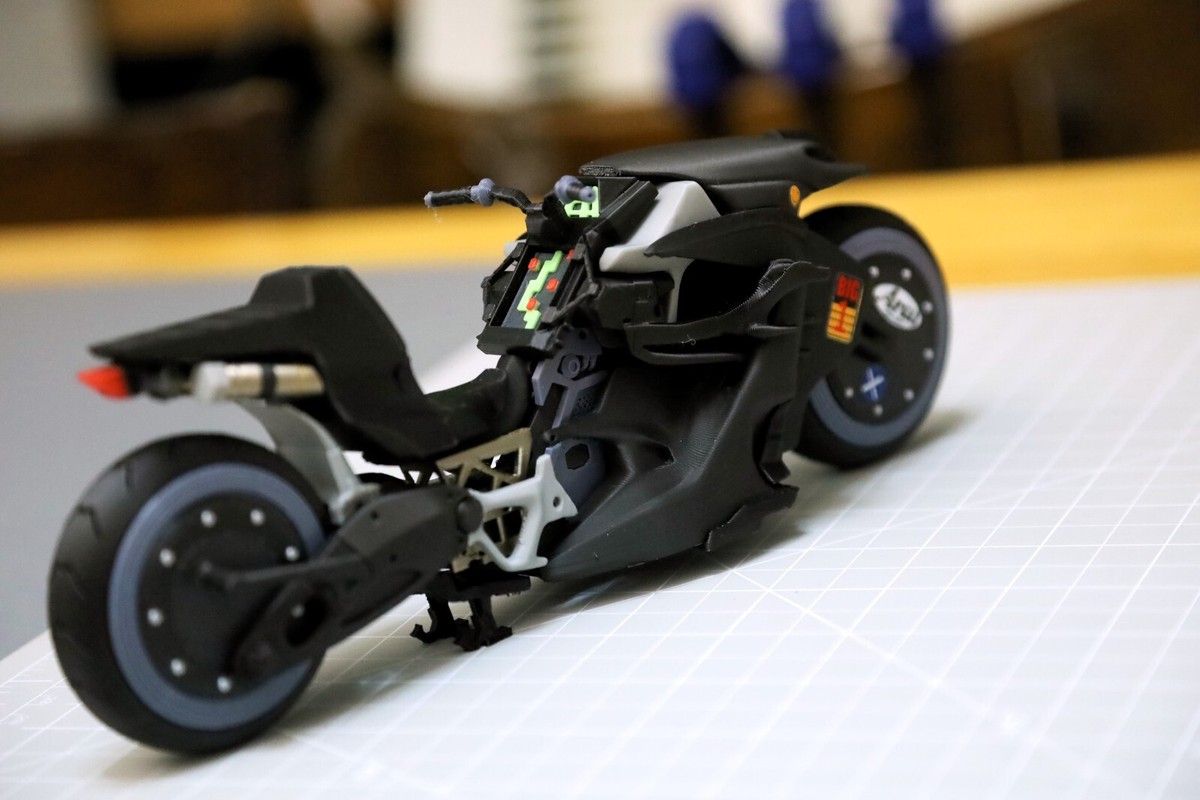 Akira Kaneda's Bike Motorcycle Display Model 10in. (CARBON