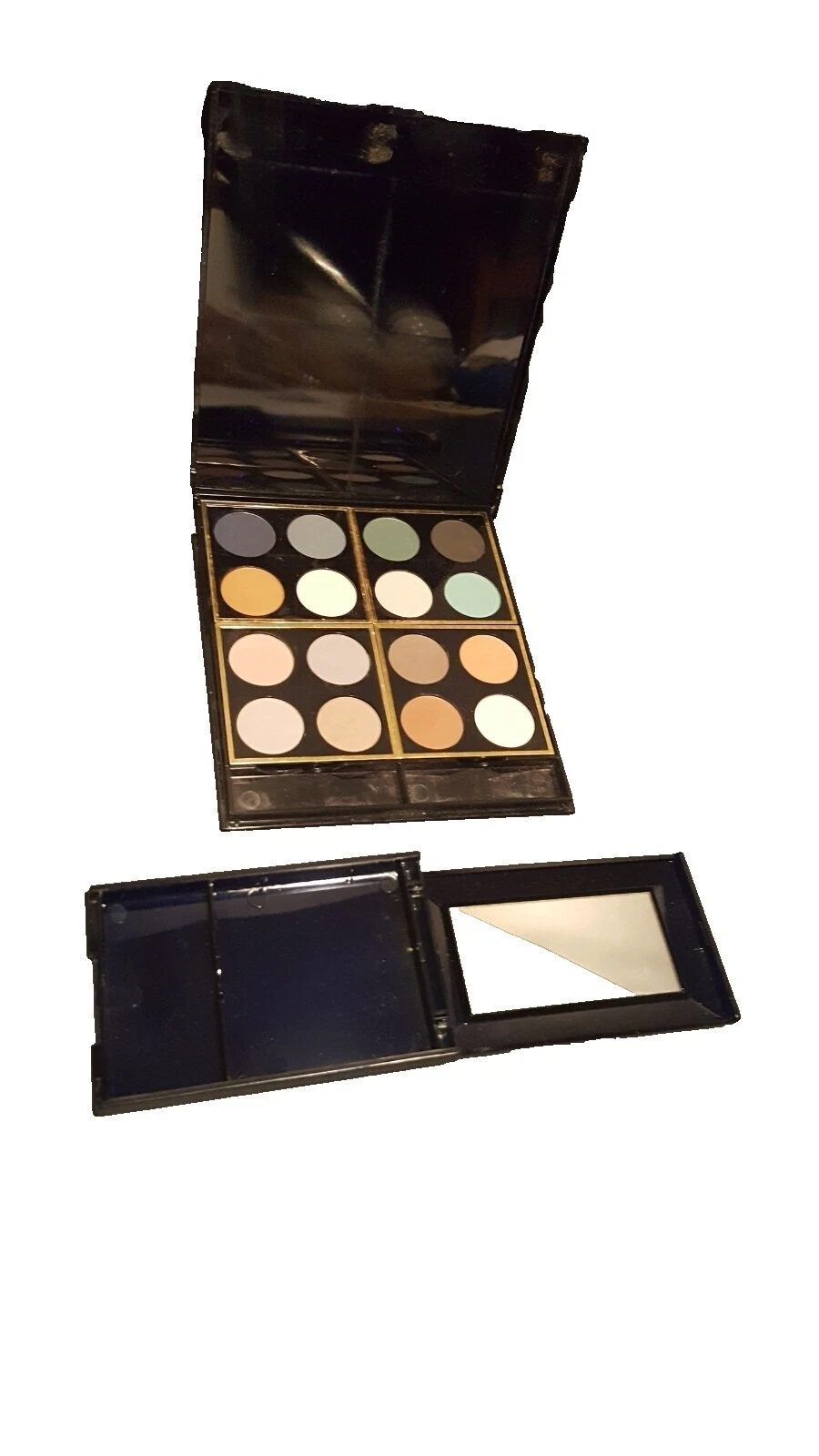 Estée Lauder Green Eyeshadow Products