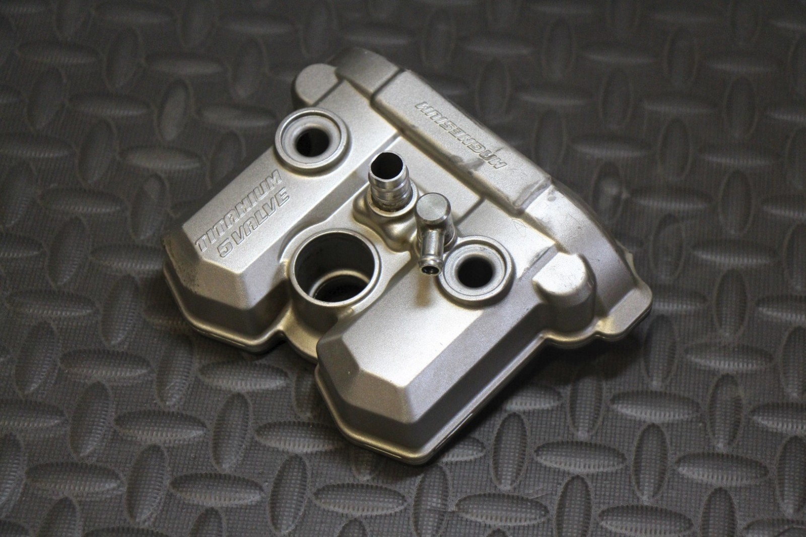 Yamaha YFZ450 cylinder head valve cover & rubber gasket YFZ 450 2004