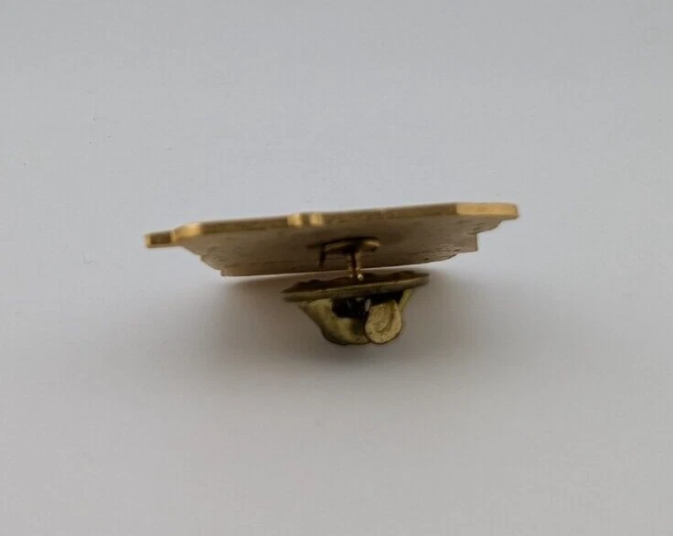 NASCAR-Bobby Labonte #18 Interstate Batteries Chevy Enamel Pin - Image 2 of 2