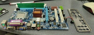 Esonic P5G41A-L11 LGA775 ATX Mainboard mit Celeron E3400 CPU, 2GB & I/O Platte