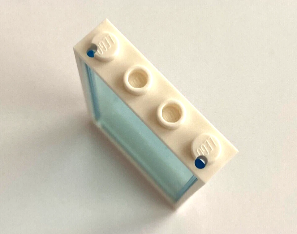 LEGO White 1 x 4 x 6 Window Frame with Trans-Light Blue Glass, Architecture, NEW - Image 3 of 3