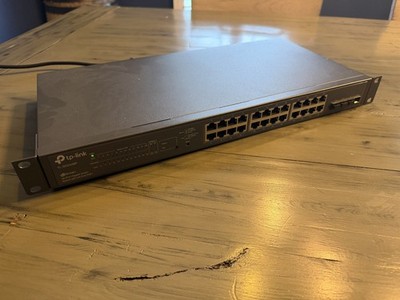 TP-Link JetStream 28-Port Gigabit Smart Switch with 24-Port PoE+ (TL-SG2428P)