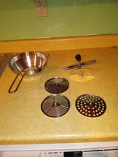 Stainless Steel Rotary Food Mill Great for Making Puree or Soups of1139