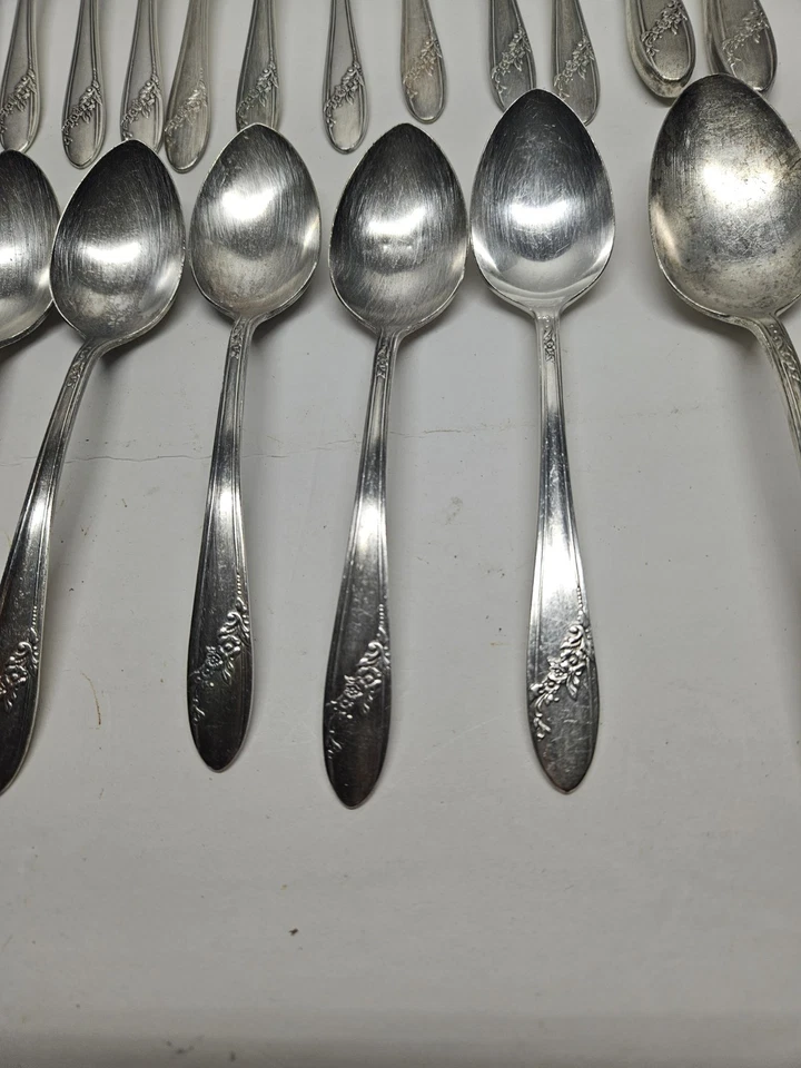 Lote de 35 piezas de artículos de plata plateados Oneida Community de 4-9,5 pulgadas Foto 4 de 4