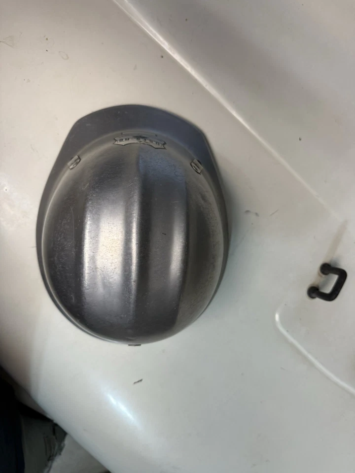 E.D. Sombrero duro Bullard vintage de aluminio Foto 4 de 4