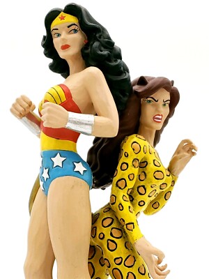 Jim Shore Wonder Women vs. Cheetah Figurine DC Comics - Enesco Unused