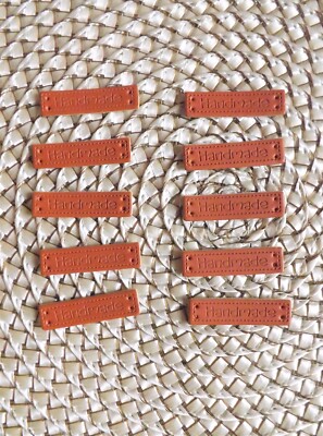 10 Stück Handmade Label Etiketten mit Loch DIY Kunstleder Patches Hand Made