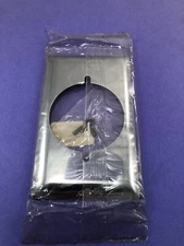 PASS & SEYMOUR S384-C WALL PLATE  1 Gang Power Outlet 2.16” Hole *NEW*