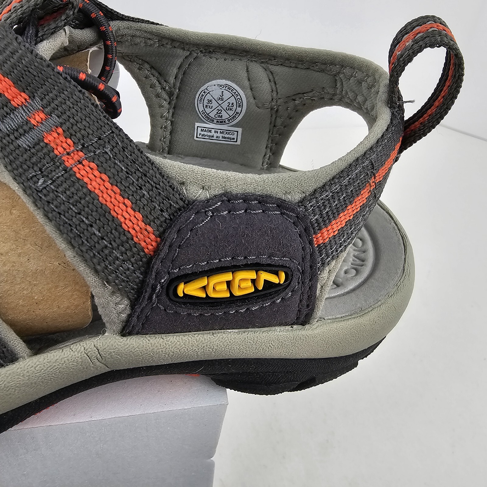 Sandali sportivi originali Keen Newport H2 donna 5 magneti corallo caldo nuovi con scatola