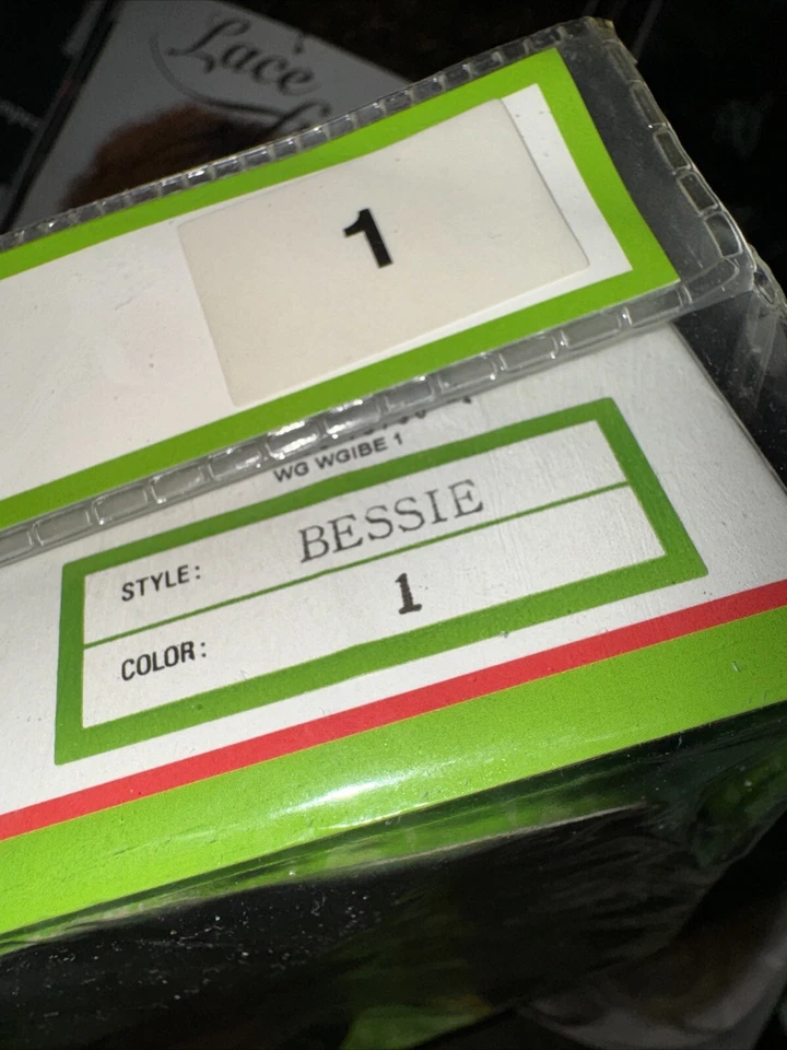 Peluca vintage Kanekalon de pelo corto marrón estilo años 60 peluda en capas Foto 3 de 3