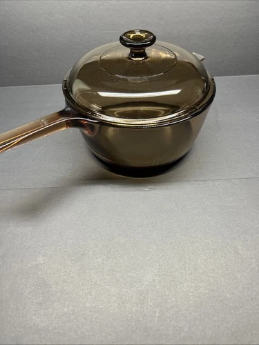 Vintage Visions Amber Glass with Pyrex Lid. 2.5 Quarts Made In USA