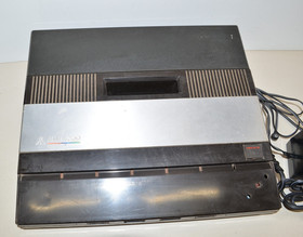 Vintage ATARI 5200 Video Game Console 1980s Retro Toy