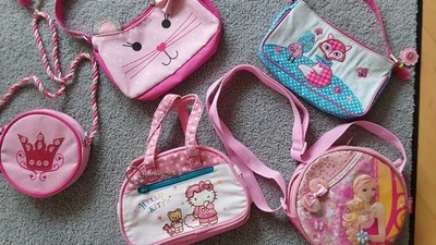 1 tolle Umhängetasche Handtasche Hello Kitty pink rosa weiß so süß und praktisch
