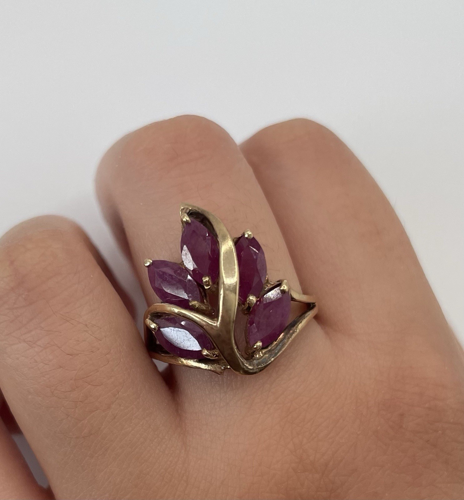 10k Solid Yellow Gold Marquise Ruby Flower Ring S… - image 4