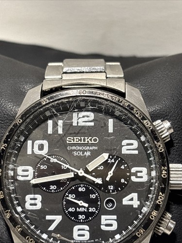 Seiko Solar Chronograph Men's Essentials Black Watch Model V175-0CG0 RARE - Picture 2 of 20
