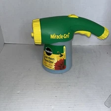 Miracle-Gro Garden Sprayer Multiple Spray Patterns Improved Trigger X 4