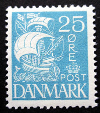 Denmark 1933 Carvel 25o Blue UM. SG 279. Cat �80.