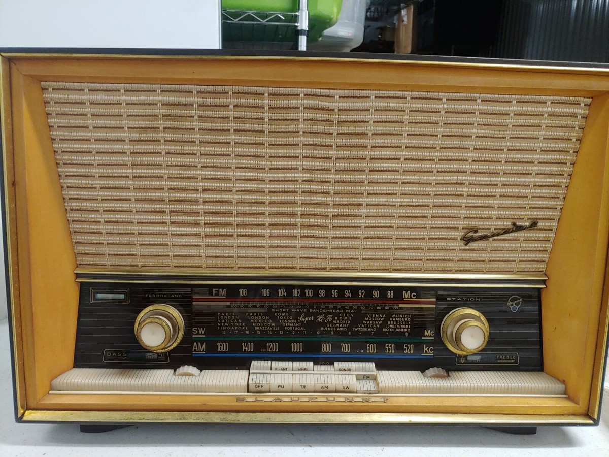 空冷ワーゲン BLAUPUNKT VINTAGE AM/FMラジオ □レイトモデル用VINTAGEラジオが新登場！ : Today's FLAT4