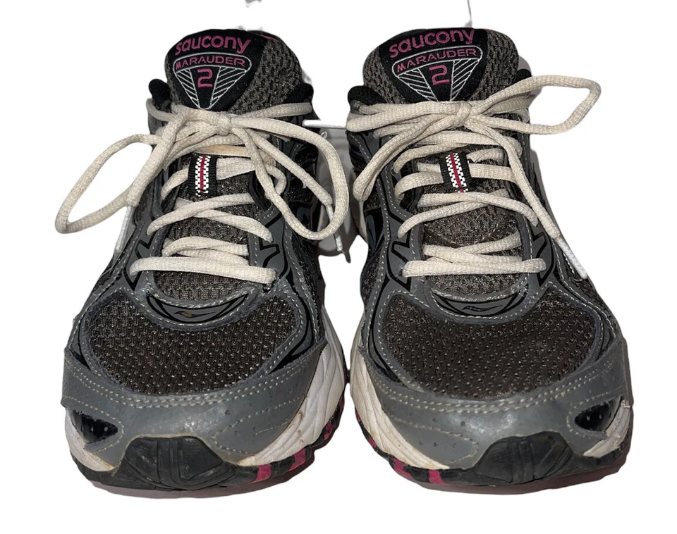 Tênis de corrida Saucony Marauder 2 feminino tamanho 9 preto cinza LEIA - Imagem 2 de 4