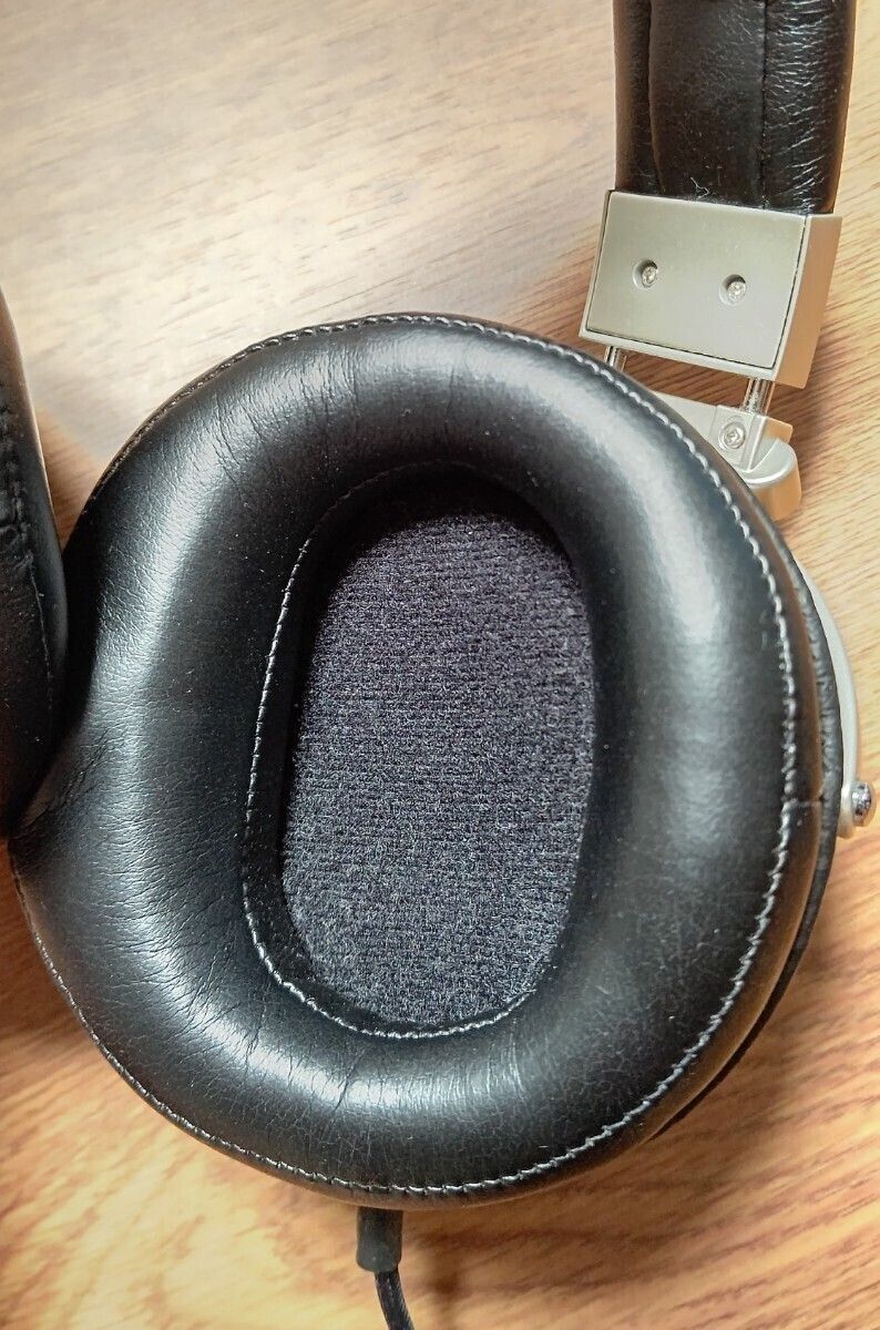 Denon AH-D5000 Headband Headphones - Mahogany for sale Denon AH-D5000 Headband Headphones - Mahogany for sale