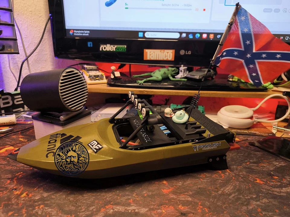 Superspring 1:10 Brushless RC Jet Boat 390mm 15" Kit M-JET-35 Mini Pump - Image 3 of 4