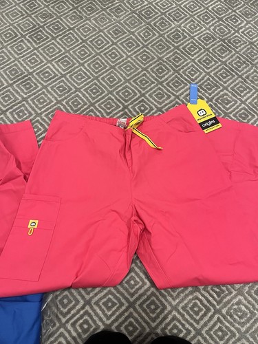 3 NEW Petite Large And 1 Large Scrub Pants - Picture 3 of 8