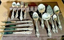 1881 Rogers Oneida Ltd Silverplate Flatware BAROQUE ROSE 1967 Pattern -41 PCS.