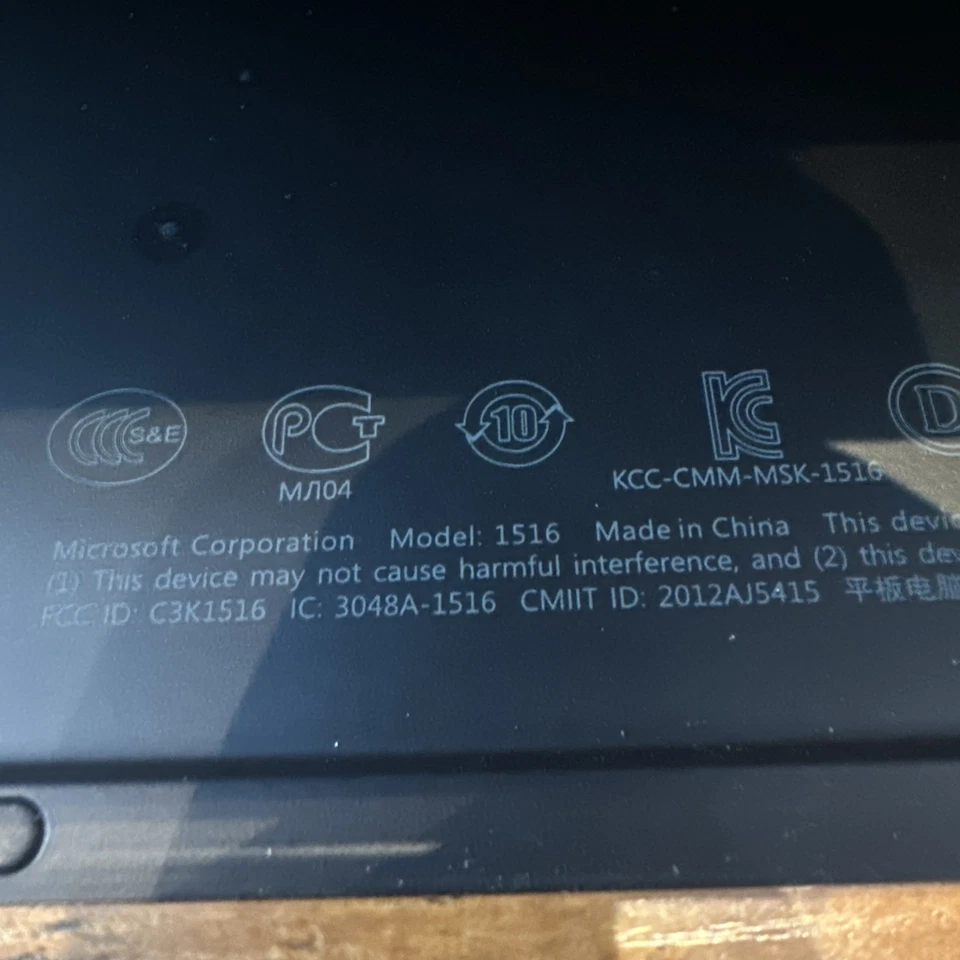 Microsoft Surface RT - Model 1516 32GB Wi-Fi 10.6" - Image 4 of 4