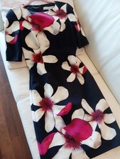 Carolina Herrera Floral Knee-Length Dress M Black Vogue Worn by Winona Ryder