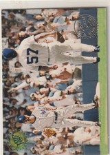 1995 STADIUM CLUB  BEST SEAT IN HOUSE  DON MATTINGLY  NM/MT INV. 1,210