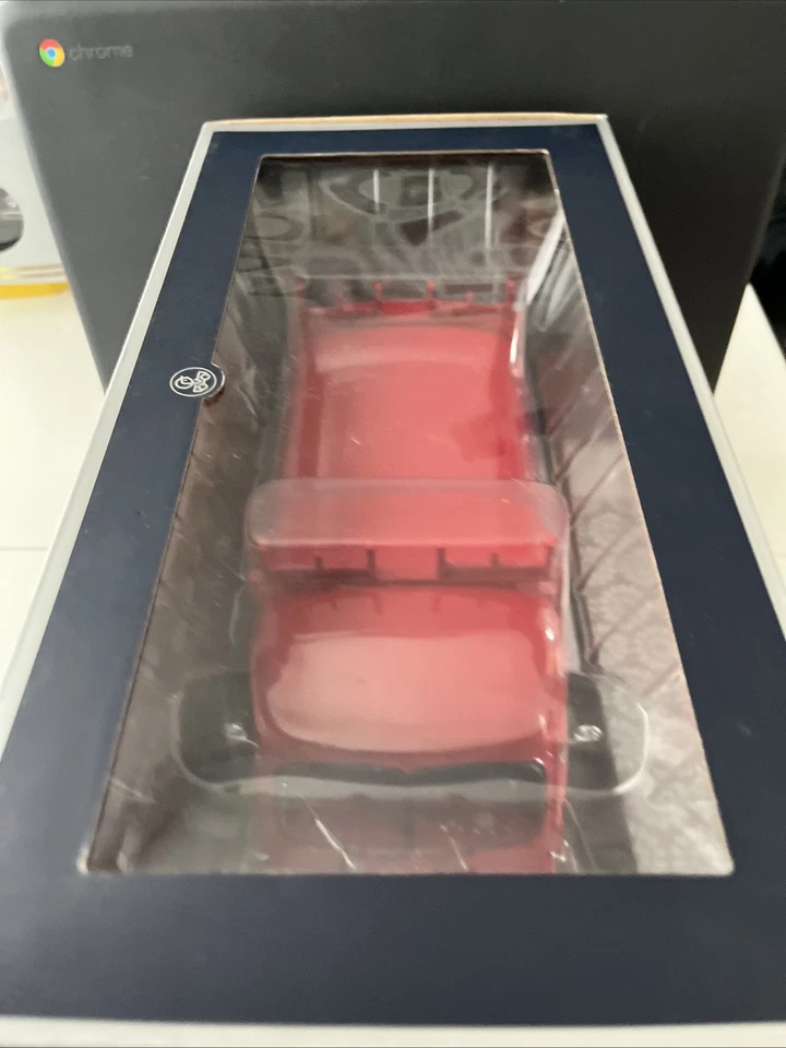 PEUGEOT D4A - SAPEURS POMPIERS VEHÍCULO BOMBEROS - 1:18 Norev Foto 3 de 4