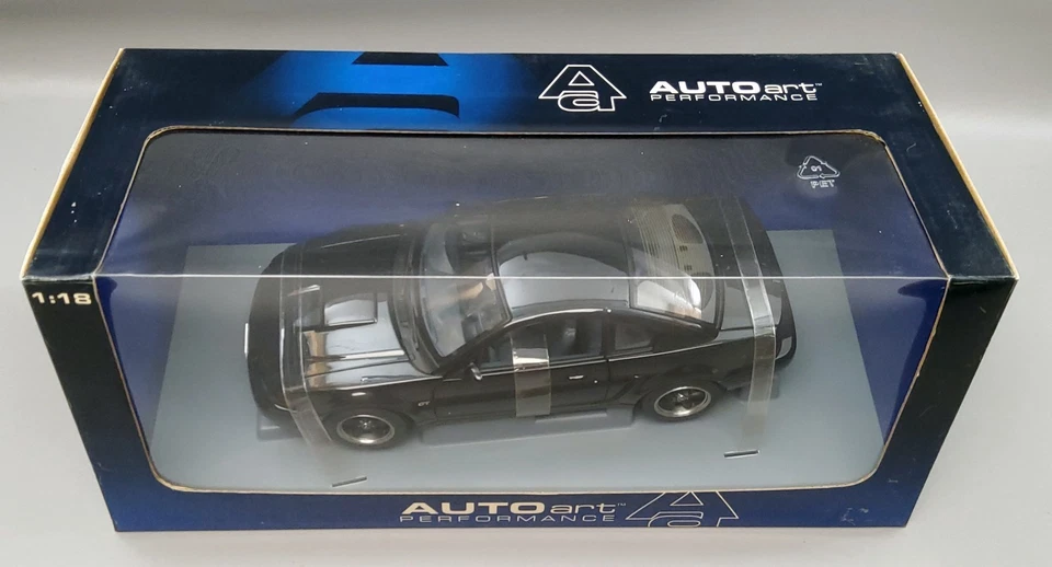 2001 Черный Ford Mustang Bullit издание масштаб 1:18 литой AUTOart #72852 - Изображение 3 из 4