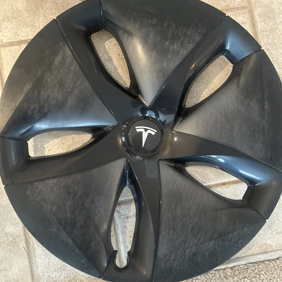 Set of 4 OEM TESLA MODEL 3 REFRESH AERO 18" WHEEL COVER HUBCAP - Image 3 of 4