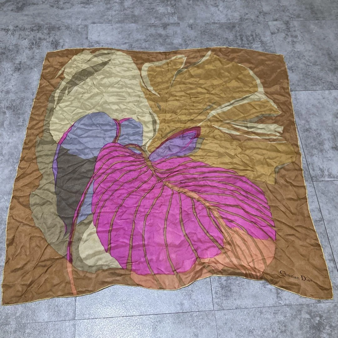 Authentique foulard Christian Dior beige marron 76 x 74 cm mode décontractée occasion