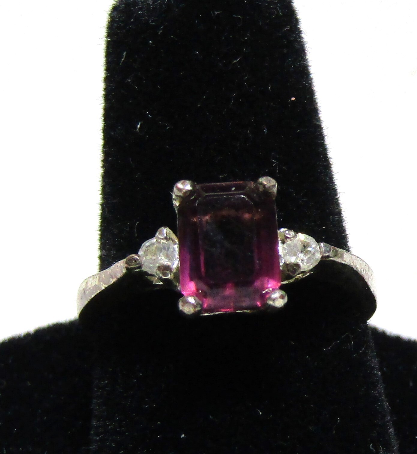 Silver tone ring with square purple stone size 6.… - image 3