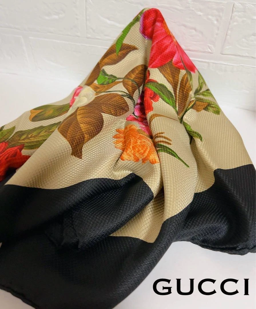 Gucci foulard genou noir grand format mode femme   authentique (du Japon