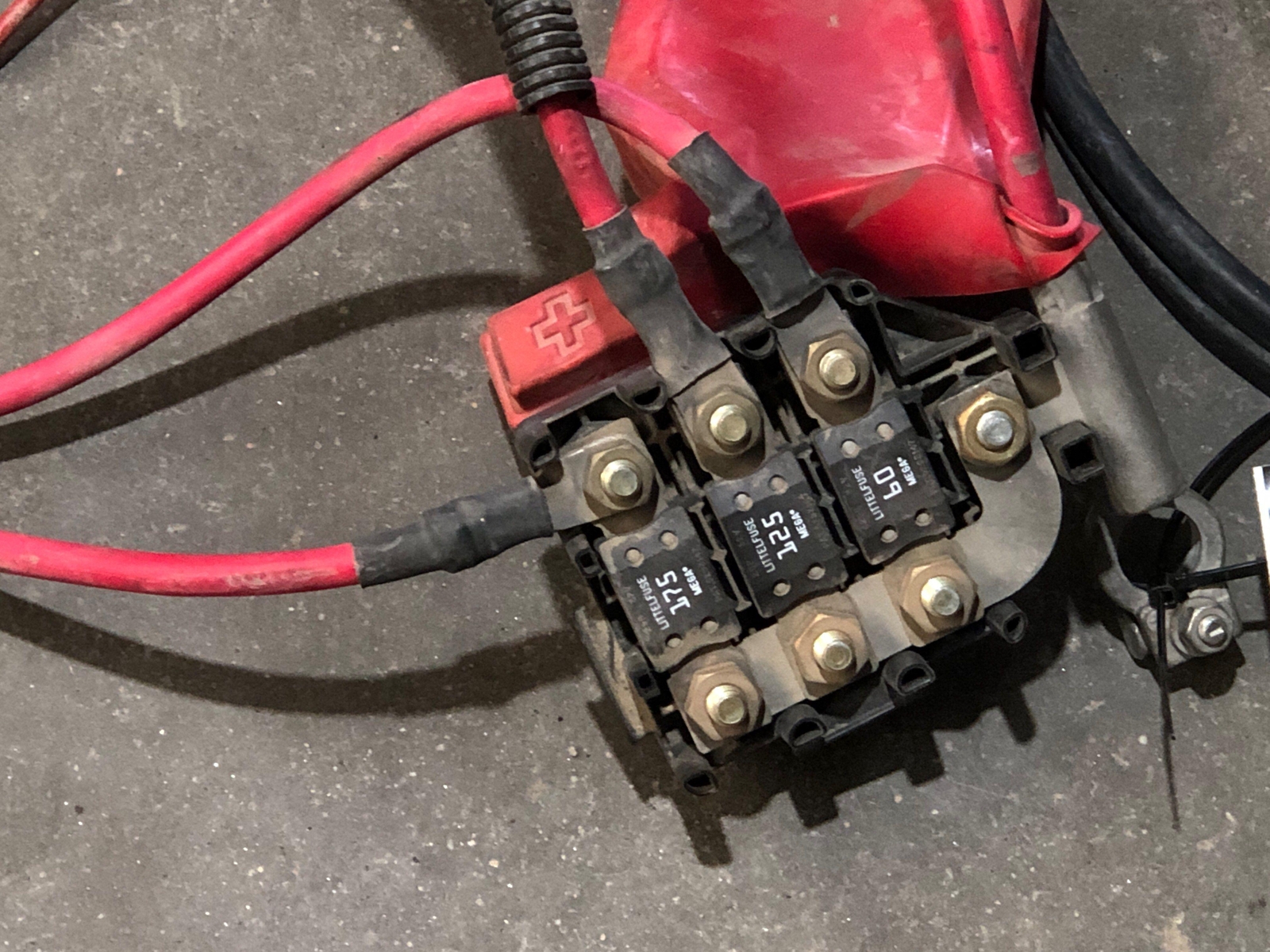 12 câbles de batterie Chevy Tahoe positifs et négatifs démarreur