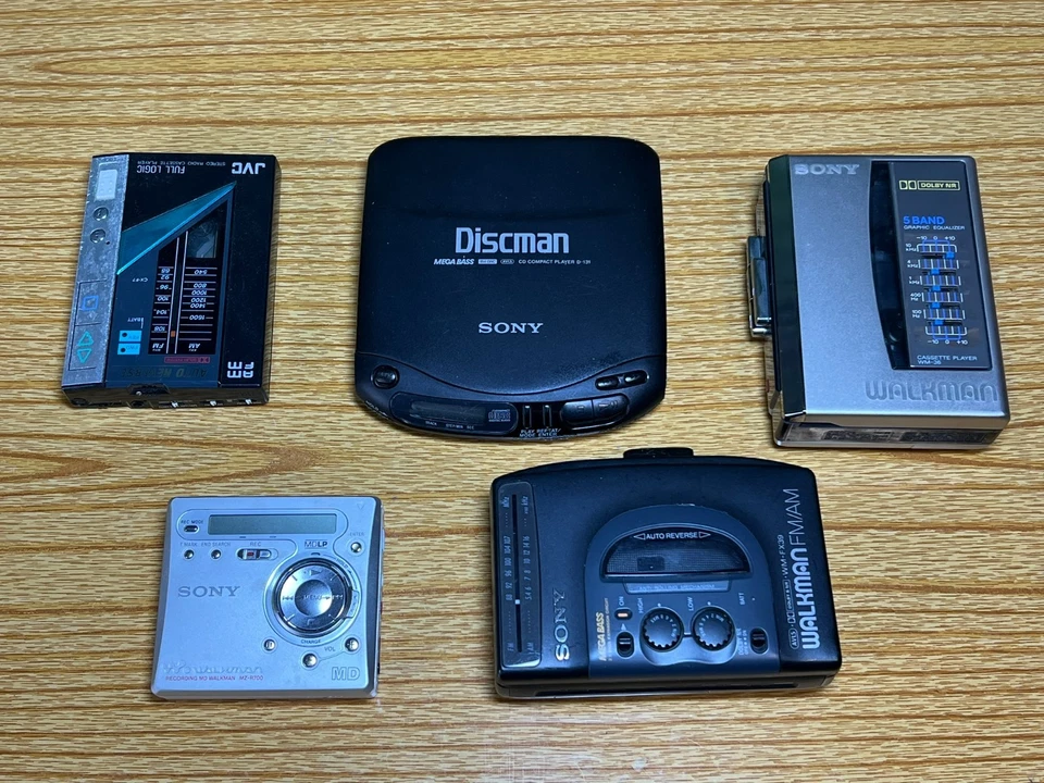 Restposten Personal Music Player - Walkman Discman - Sony - JVC