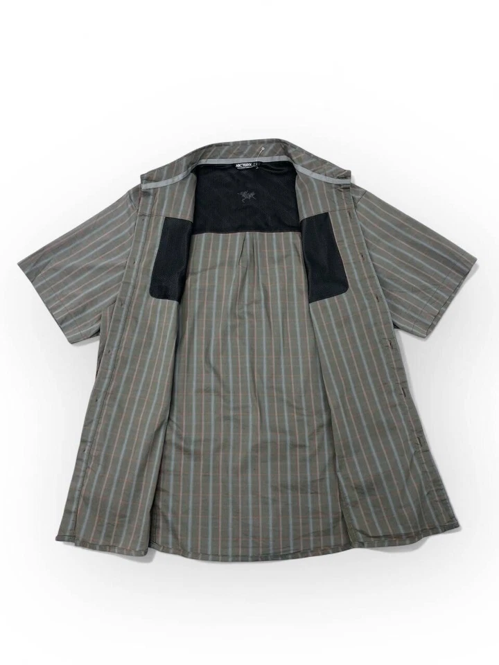 Camisa Arcteryx Ligera Bolsillos Ocultos Talla L Foto 4 de 4