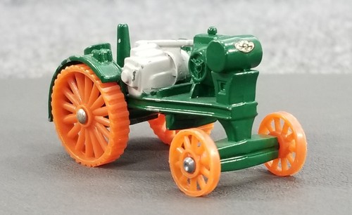 ERTL 1/64 1920s TRACTOR GREEN DIECAST METAL - Picture 6 of 9