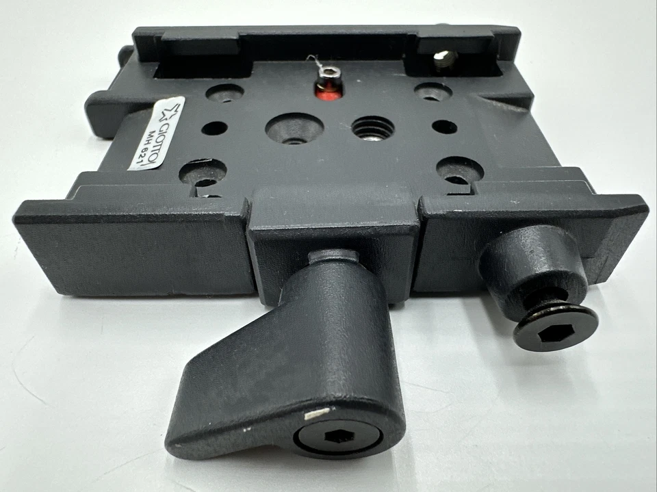 Giottos MH 621 quick release Plate for your tripod monopod - Image 4 of 4