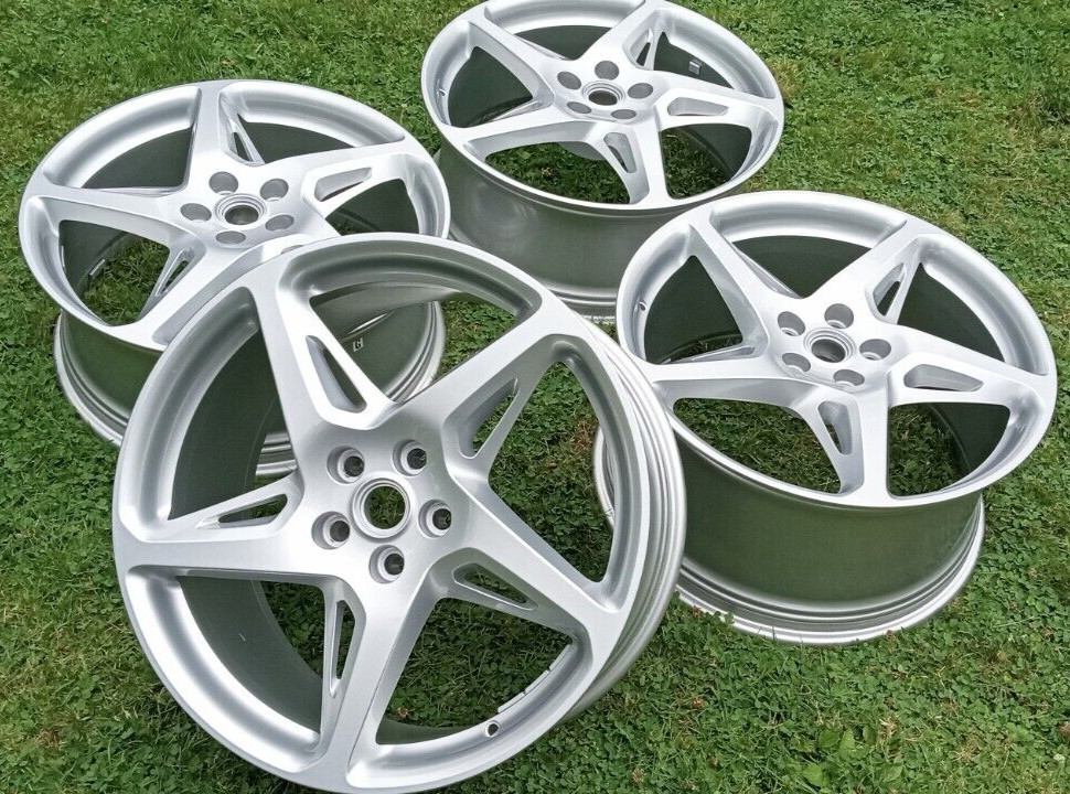 Ferrari 458 Wheels_Set of 4_282334_282335_8.5x20 Front 10.5x20 Rear_GENUINE_OE