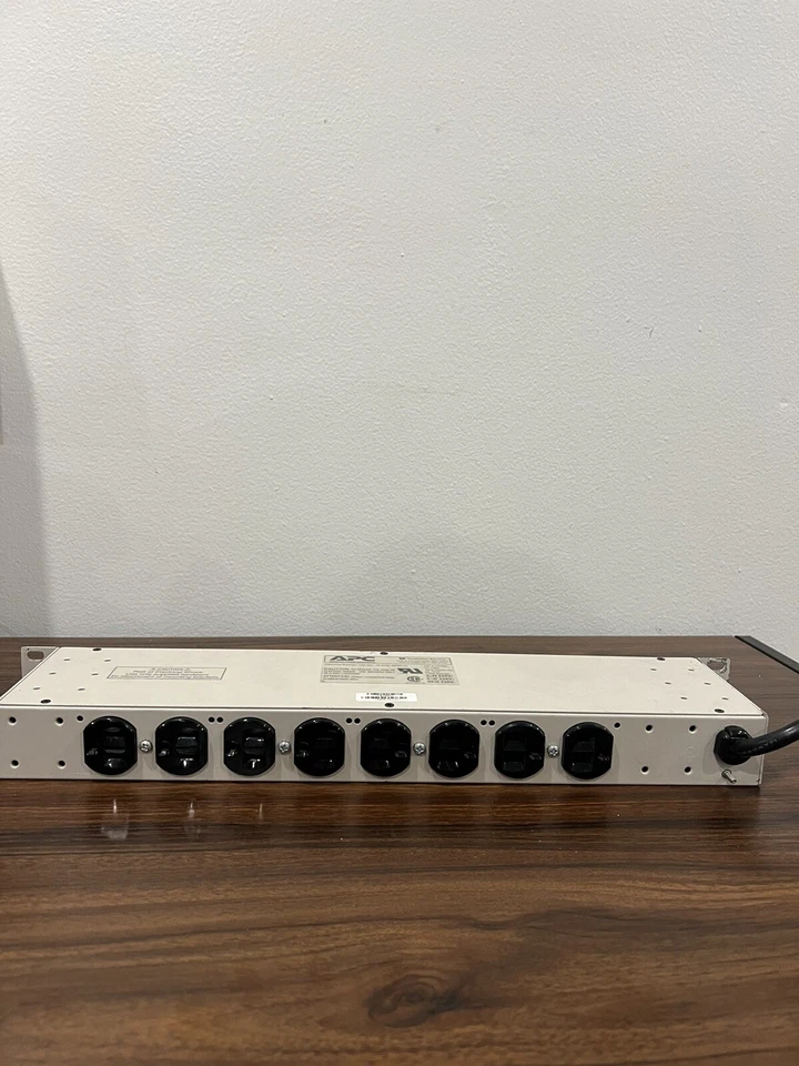 APC NET9RM SurgeArrest Network 9-Outlet Power Distribution Unit 120VAC 15A - Image 4 of 4
