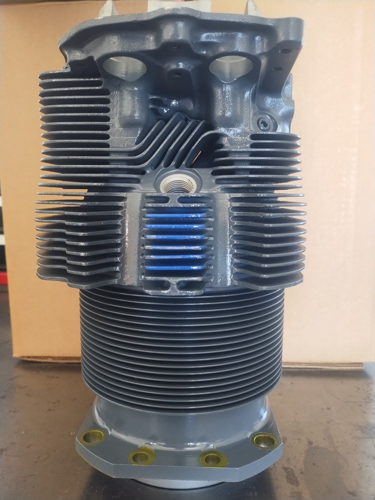 Overhauled O-360/O-540 wide deck parallel valve Lycoming cylinder LW-12427
