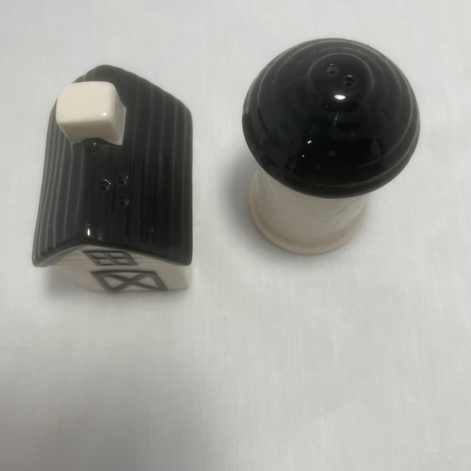 Farmhouse Salt & Pepper Shakers Set Barn & Silo Black White Ceramic Rustic Decor