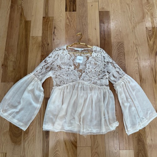Altered State - NWT Elegant Lace V-Neck Top in Cream XL - Picture 5 of 8