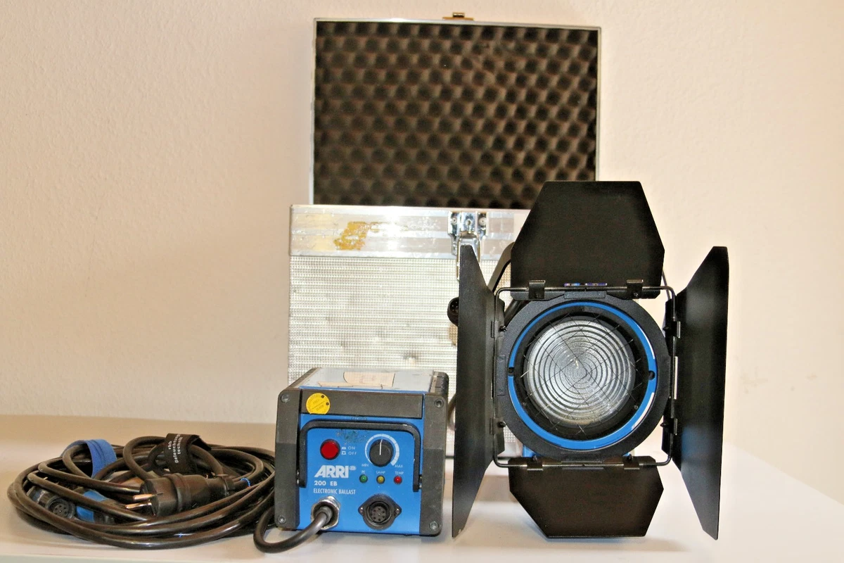 Projecteur De Scène Arri – Bühnenscheinwerfer – Occasion Fonctionnel