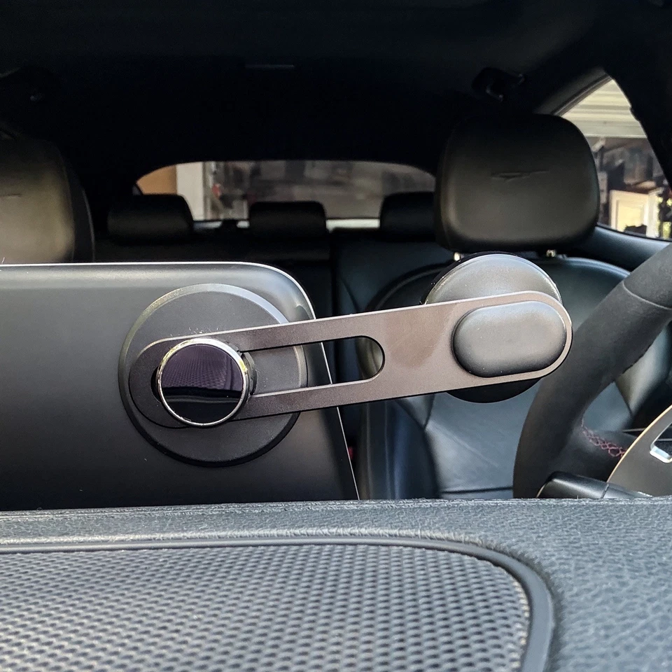 KIA Stinger Phone Mount Magnetic - Black - Image 4 of 4