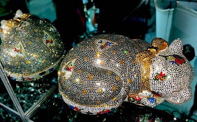 JUDITH LEIBER RESTING HEARTS LOVE CAT SWAROVSKI CRYSTAL CLUTCH